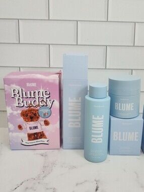 Blume Gel Cleanser & Gel Cream For Acne Prone Skin + FREE Bag Charm Blind Box